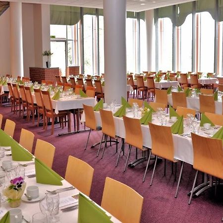 Hotel Kuninkaantie Espoo Bagian luar foto
