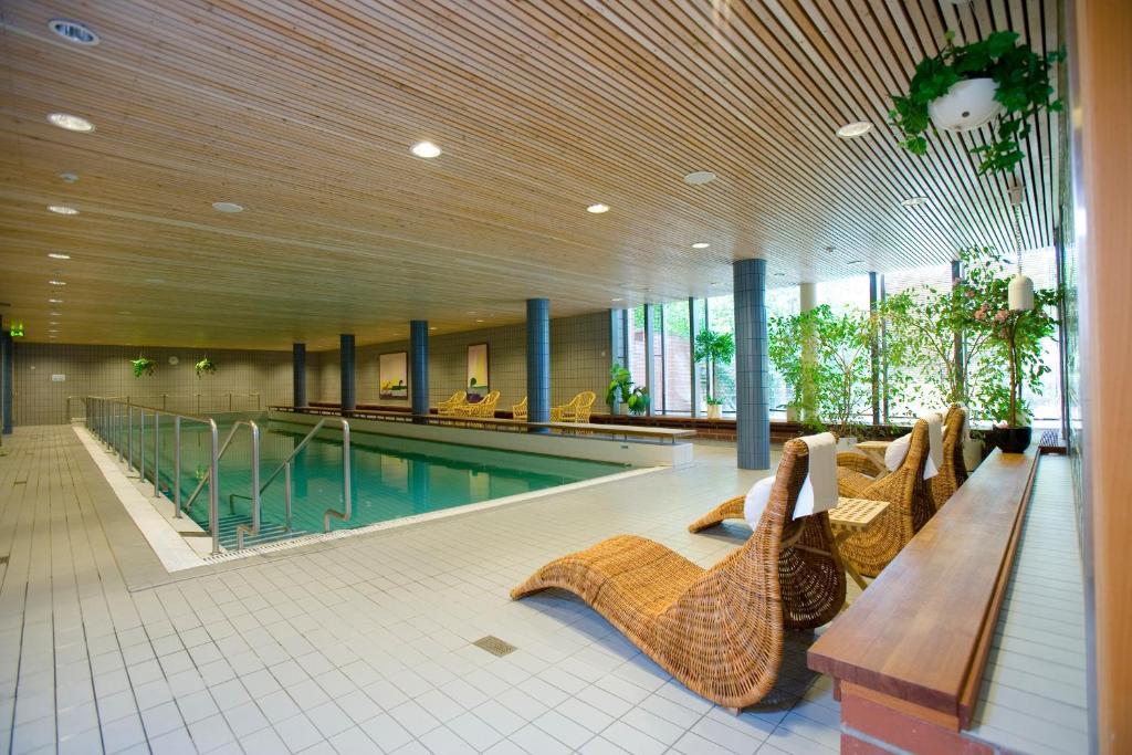 Hotel Kuninkaantie Espoo Bagian luar foto